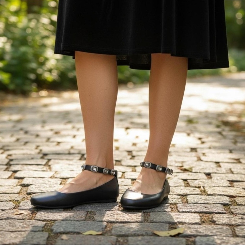 Seychelles Black Gemstone Ankle Strap Ballet Flats Size 7.5W